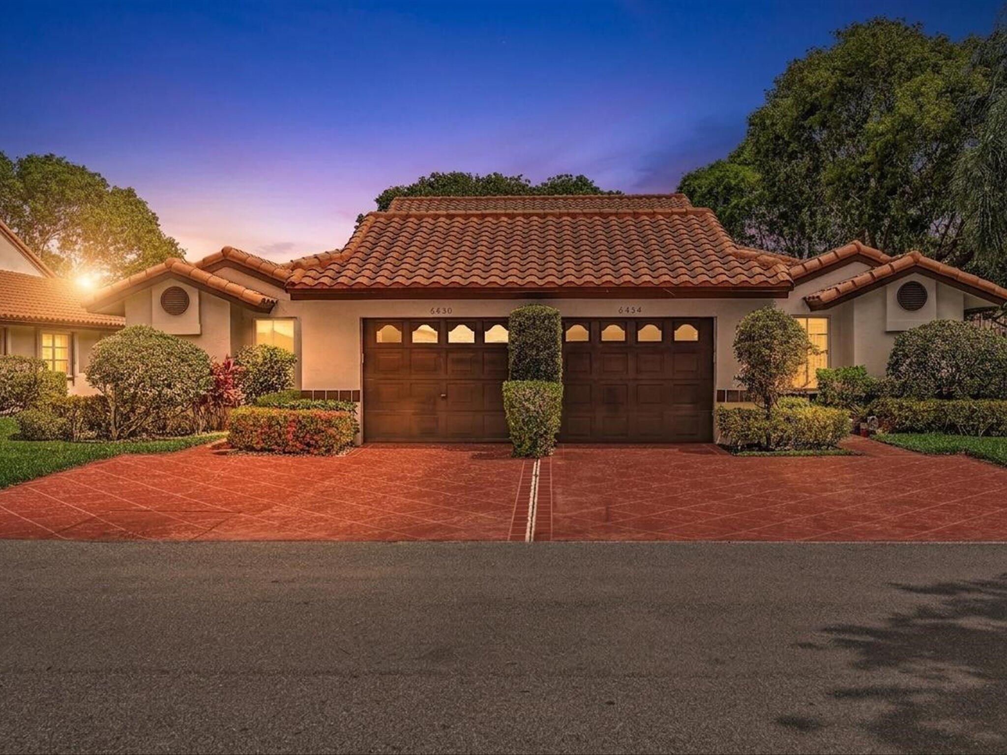 HUNTINGTON POINTE - Residential