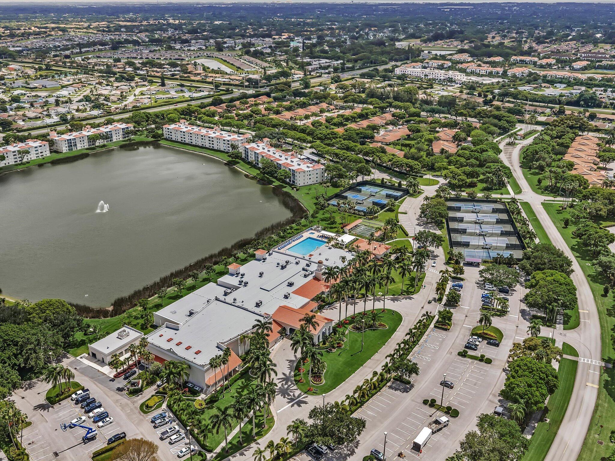 HUNTINGTON POINTE - Residential