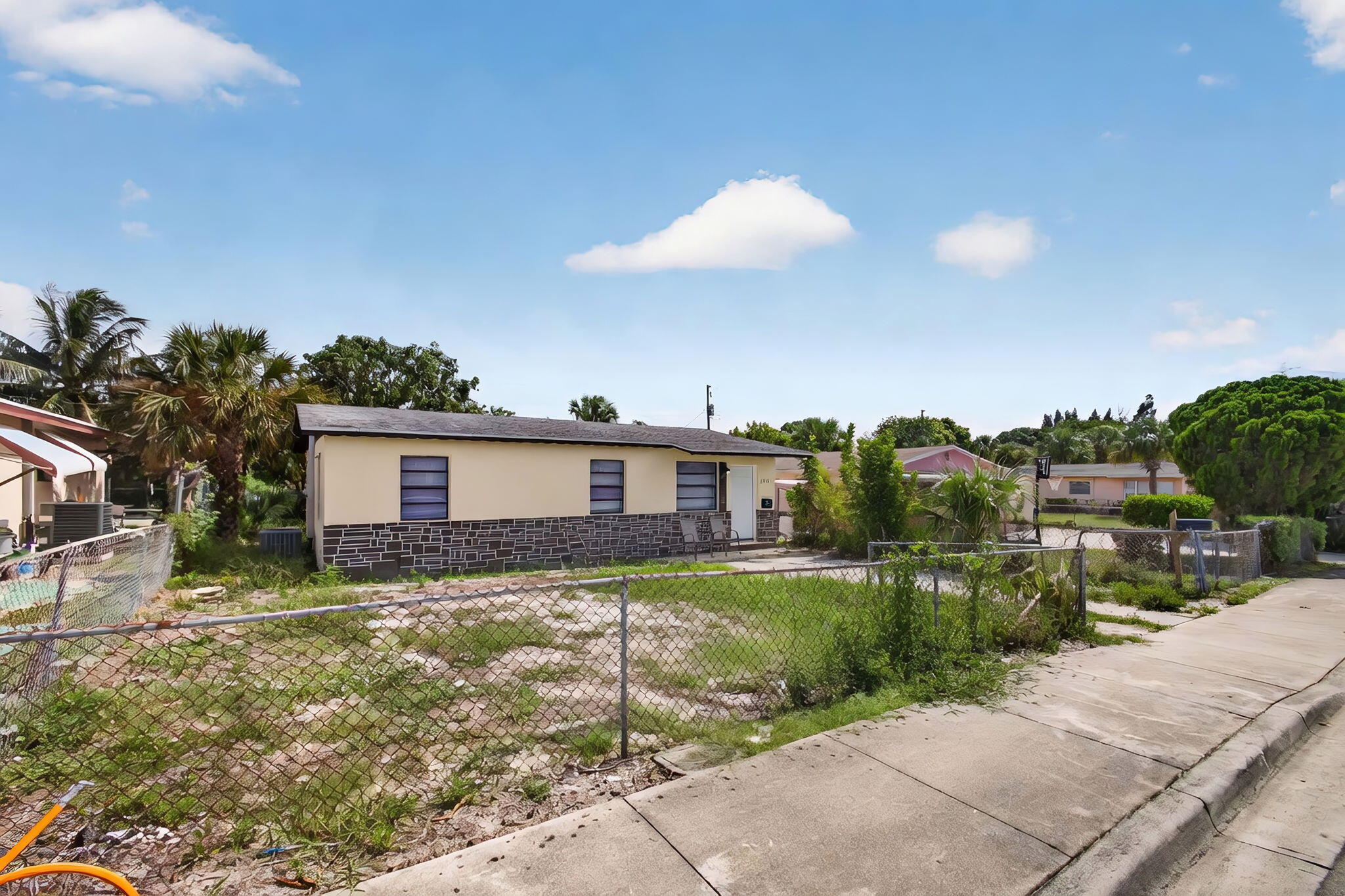 ACREHOME PARK FIRST ADD - Residential