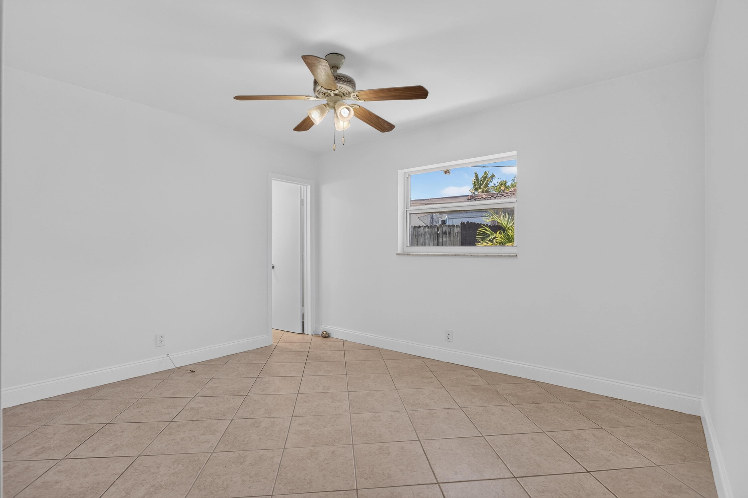 BEACHWAY ESTATES - Residential Income