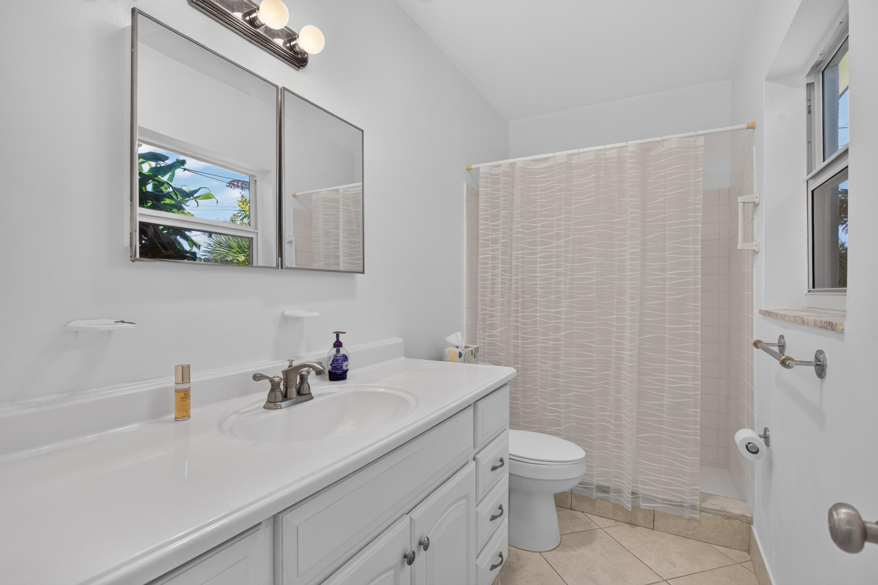 BEACHWAY ESTATES - Residential Income
