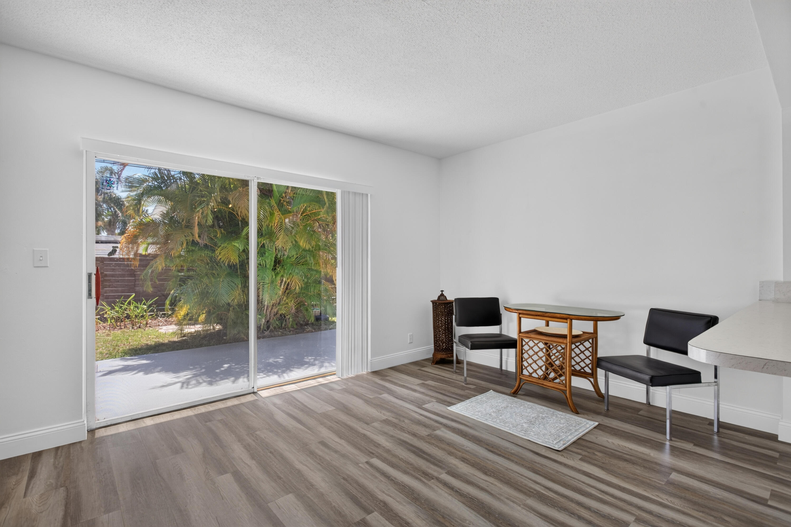 BEACHWAY ESTATES - Residential Income