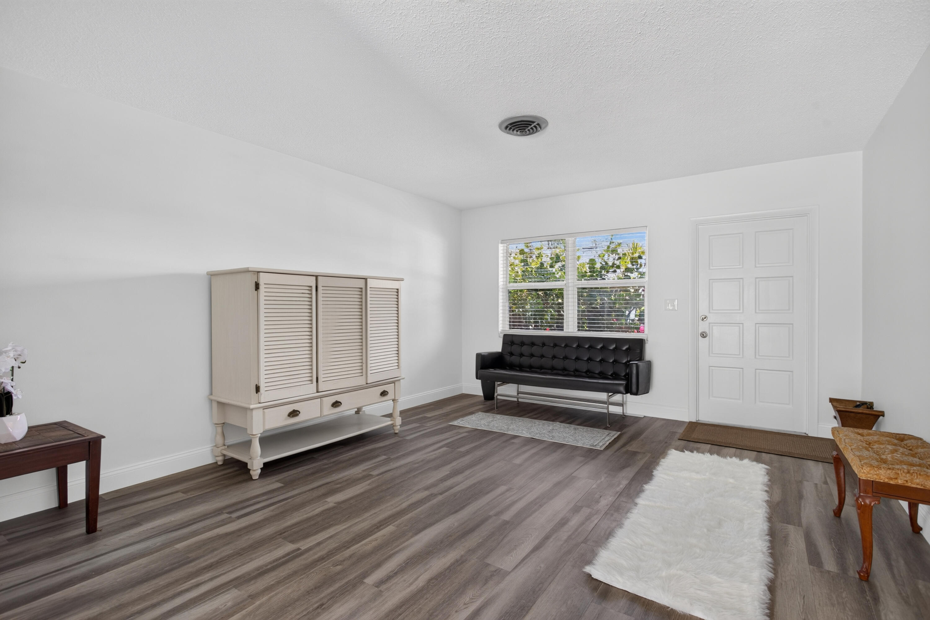 BEACHWAY ESTATES - Residential Income