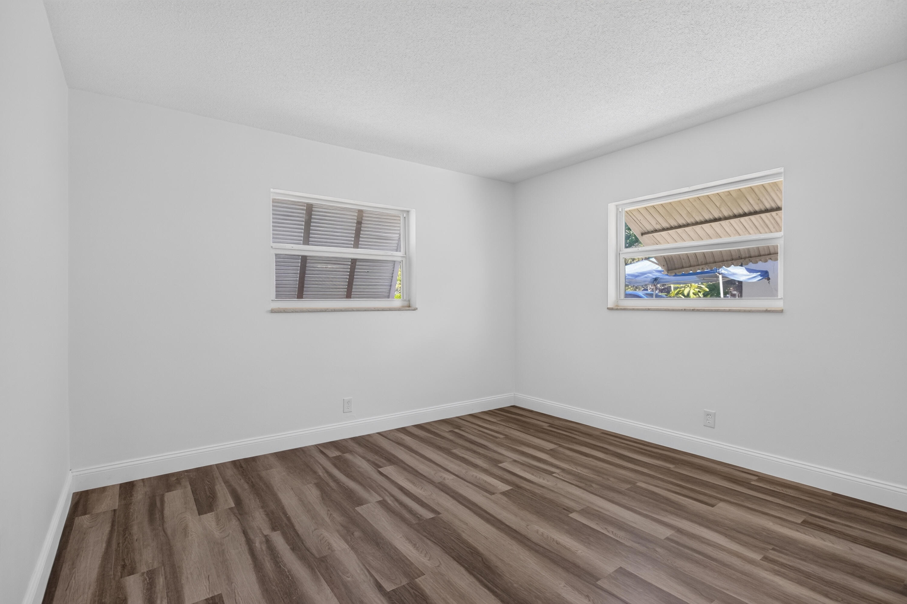 BEACHWAY ESTATES - Residential Income