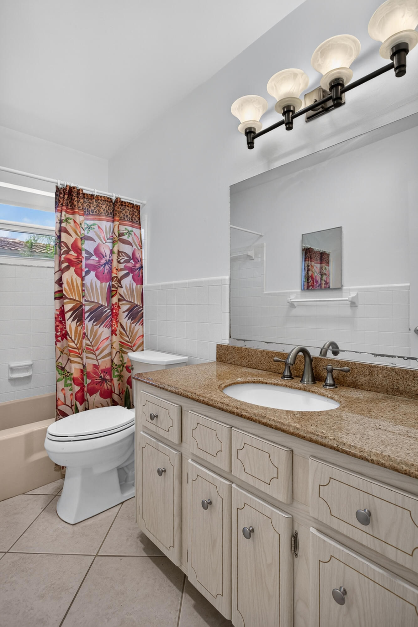 BEACHWAY ESTATES - Residential Income