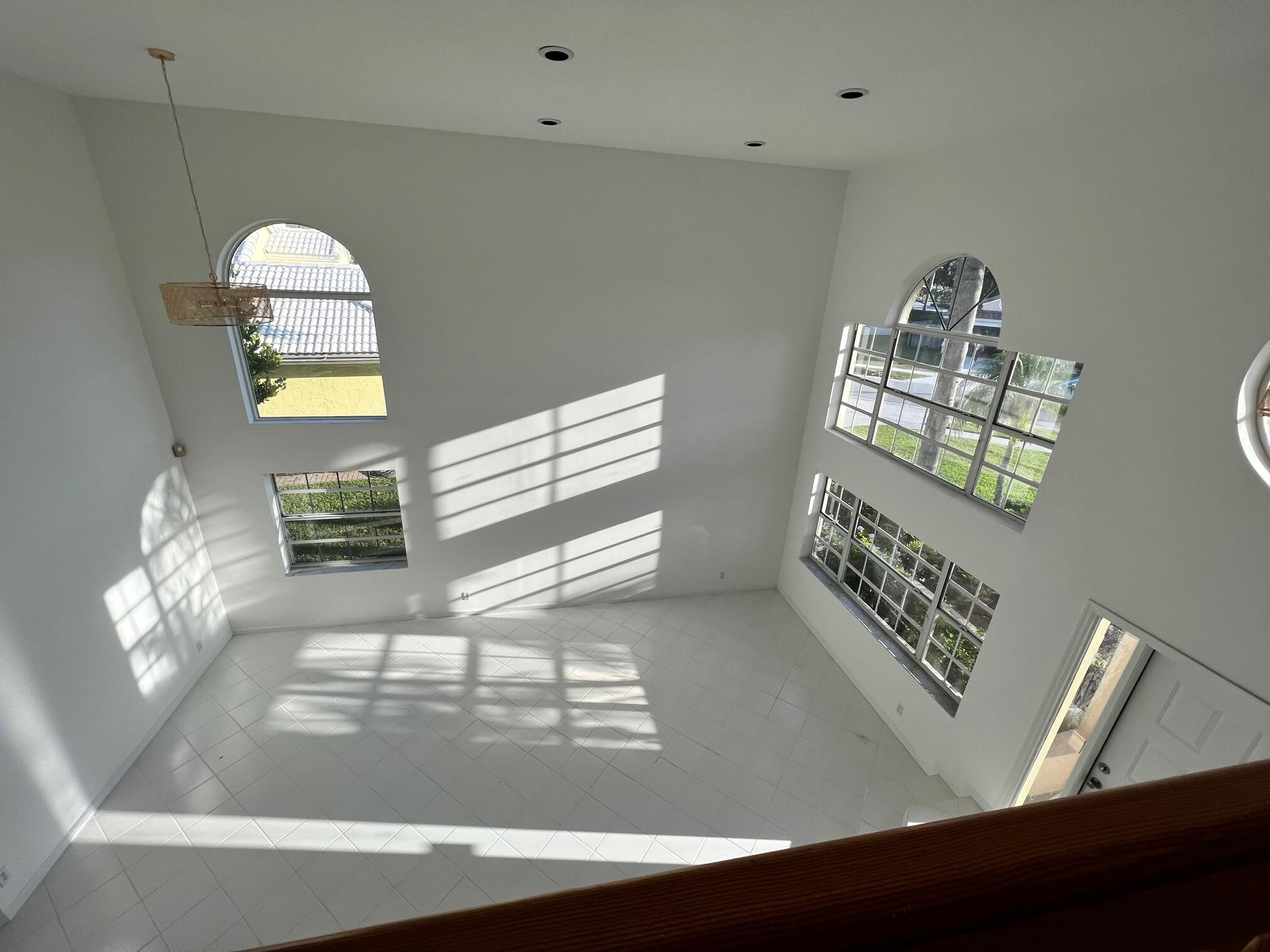 WINDCHIME LAKES - Residential Lease