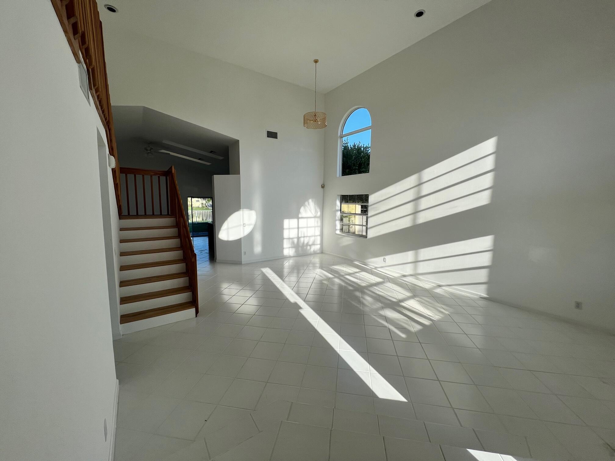WINDCHIME LAKES - Residential Lease