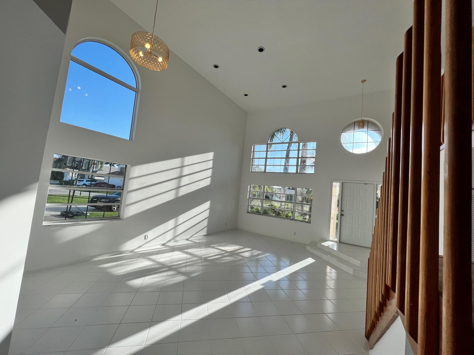 WINDCHIME LAKES - Residential Lease