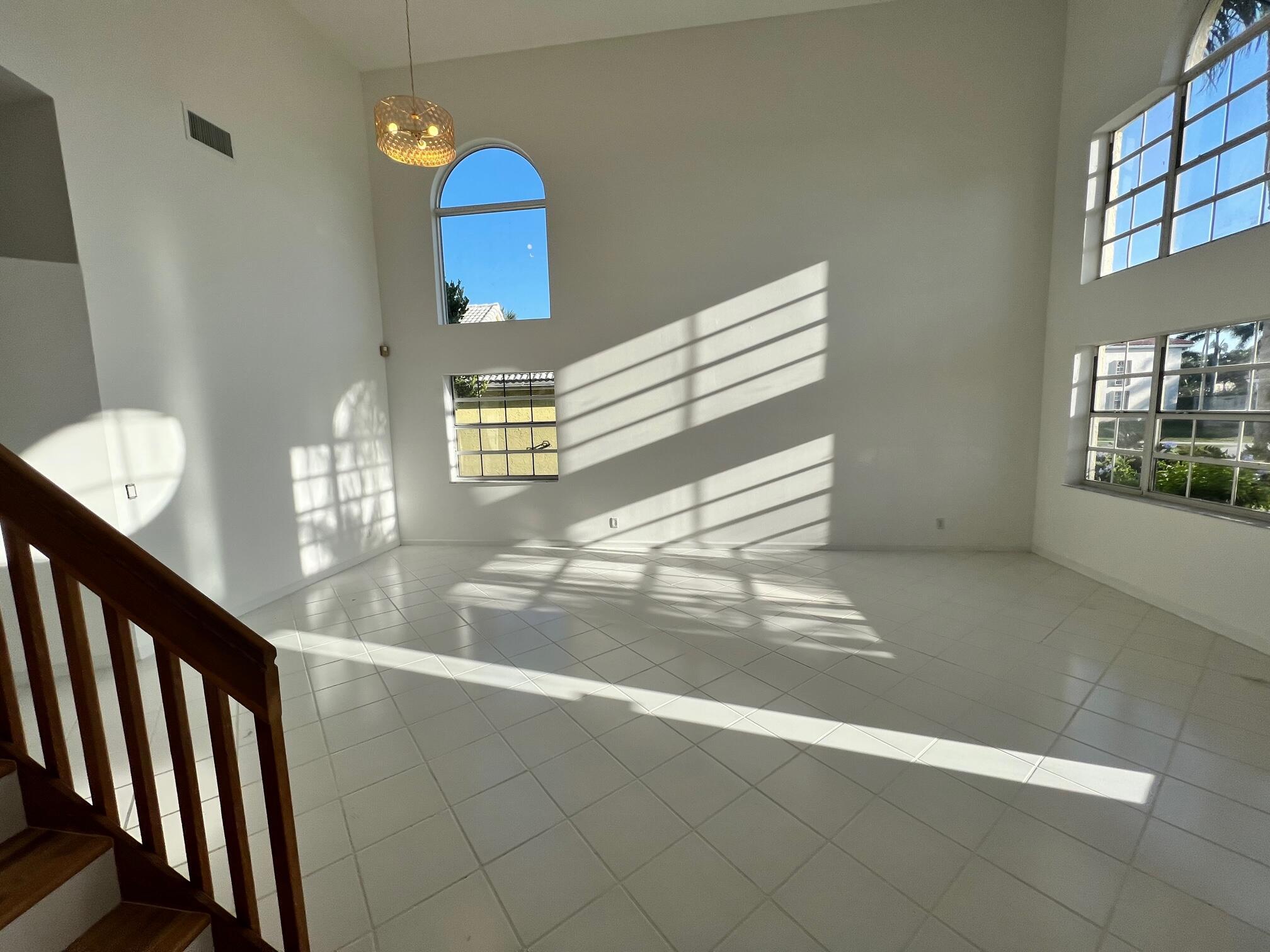 WINDCHIME LAKES - Residential Lease