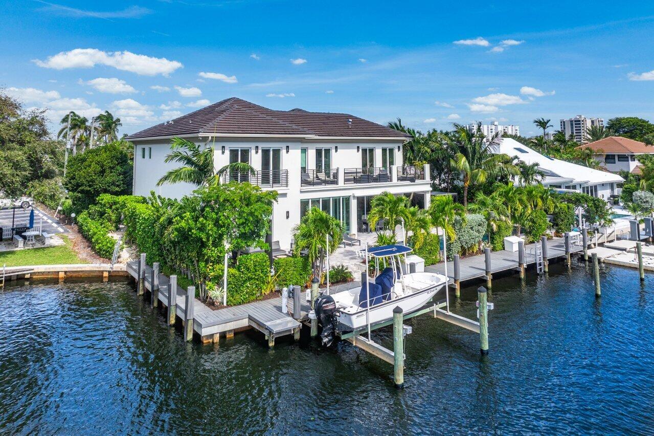TROPIC ISLE - Residential