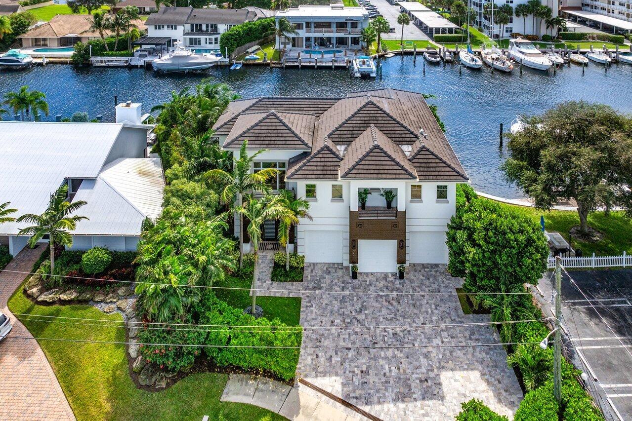 TROPIC ISLE - Residential