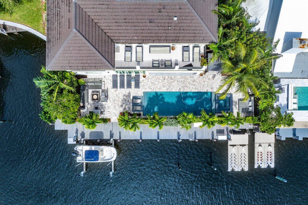 TROPIC ISLE - Residential
