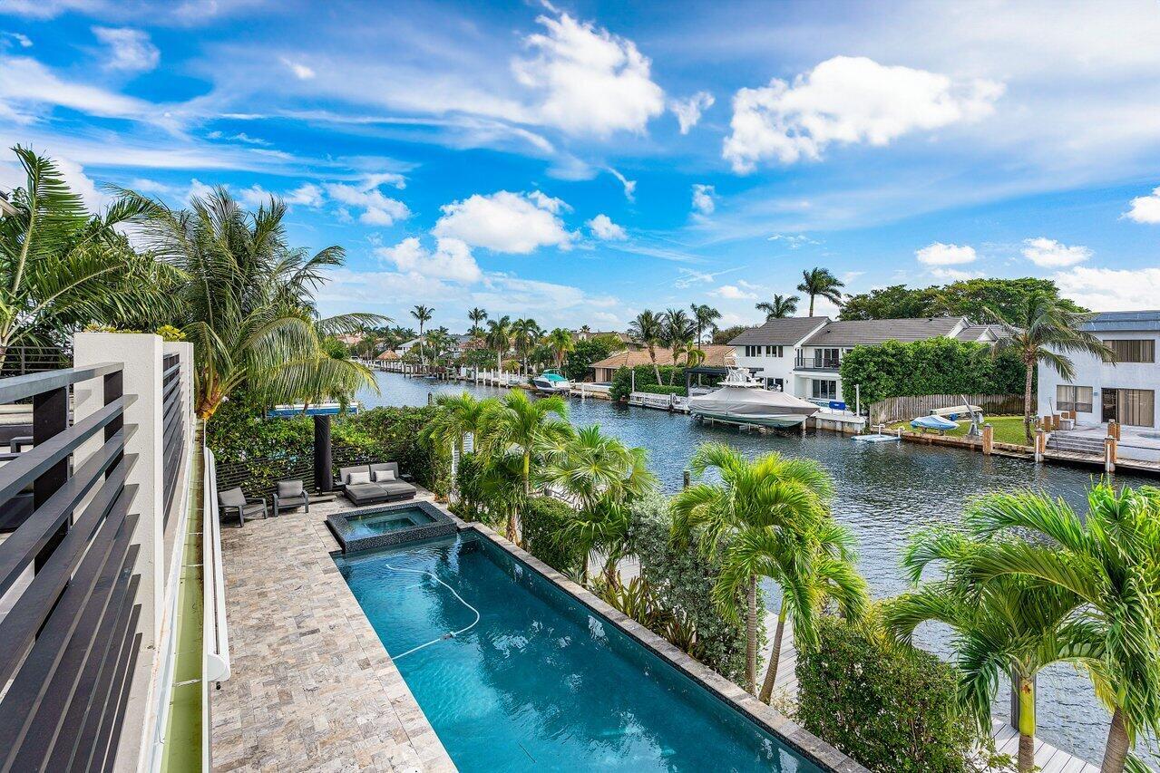 TROPIC ISLE - Residential
