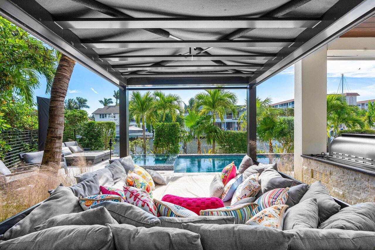 TROPIC ISLE - Residential