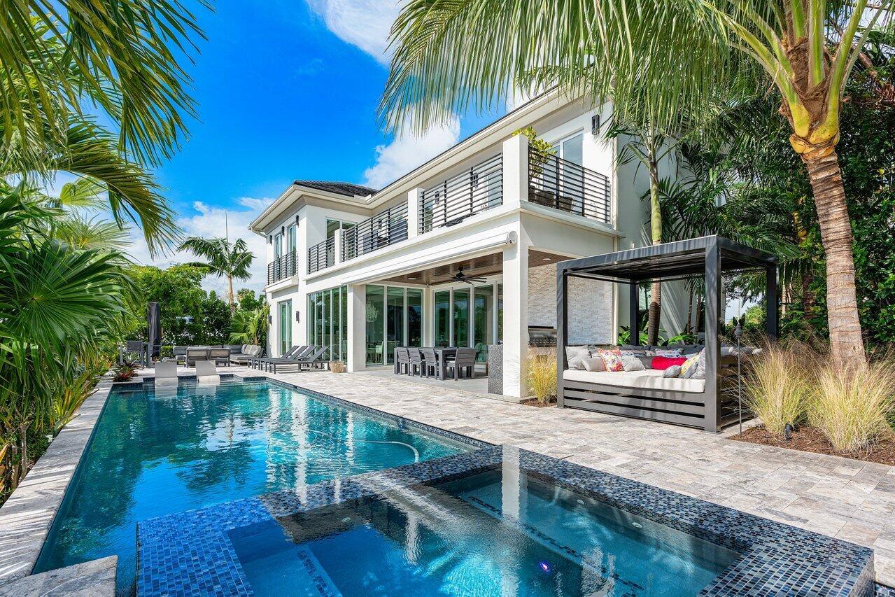 TROPIC ISLE - Residential