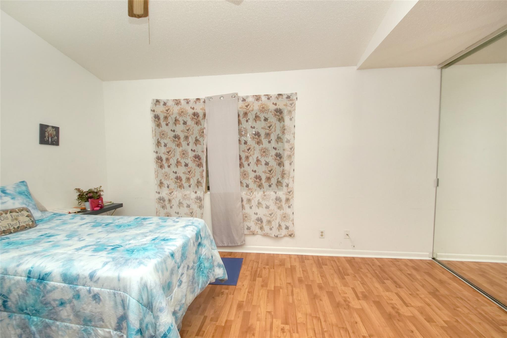 Golden Raintree V - Residential