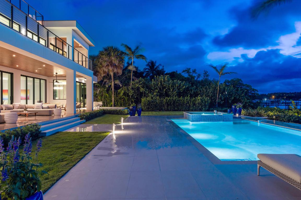 OCEAN PARK H W ROBBINS ADD IN - Residential