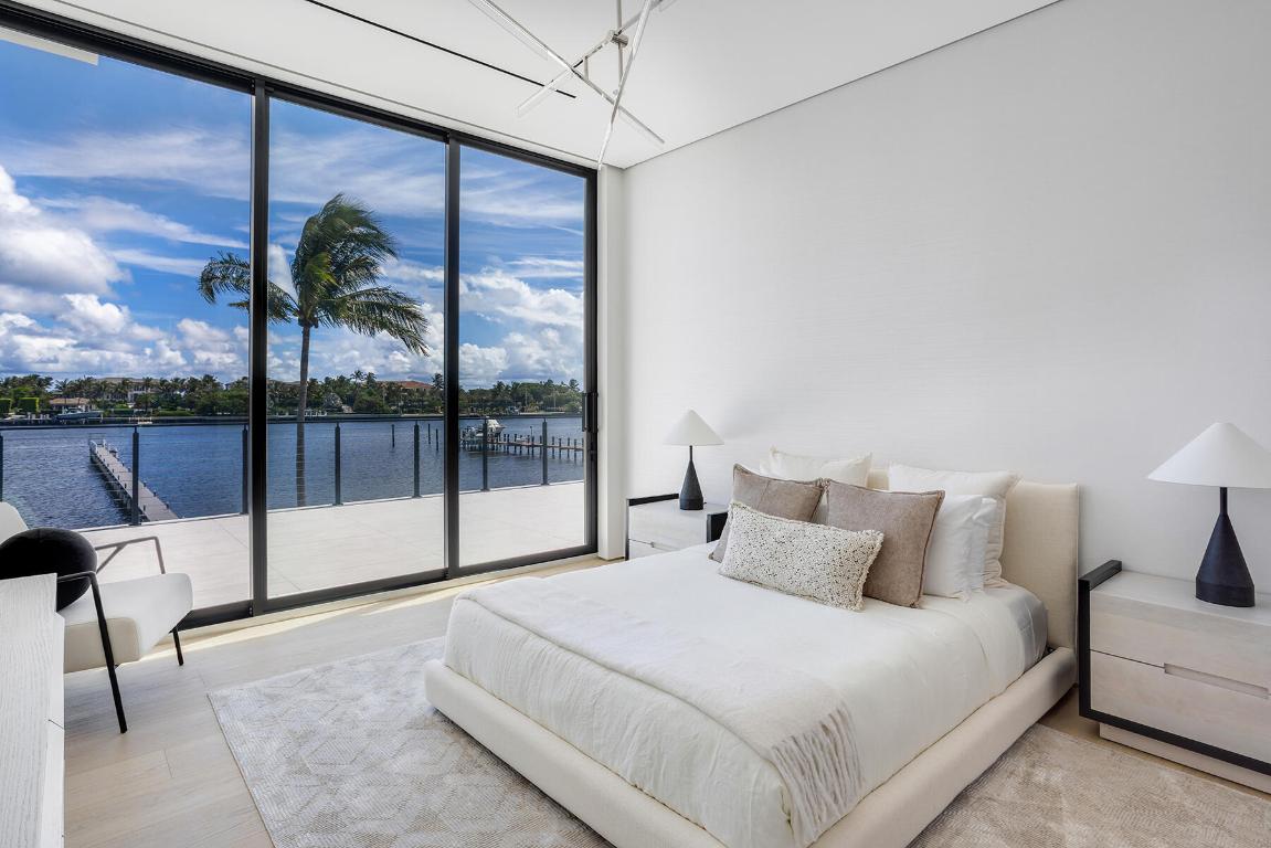 OCEAN PARK H W ROBBINS ADD IN - Residential