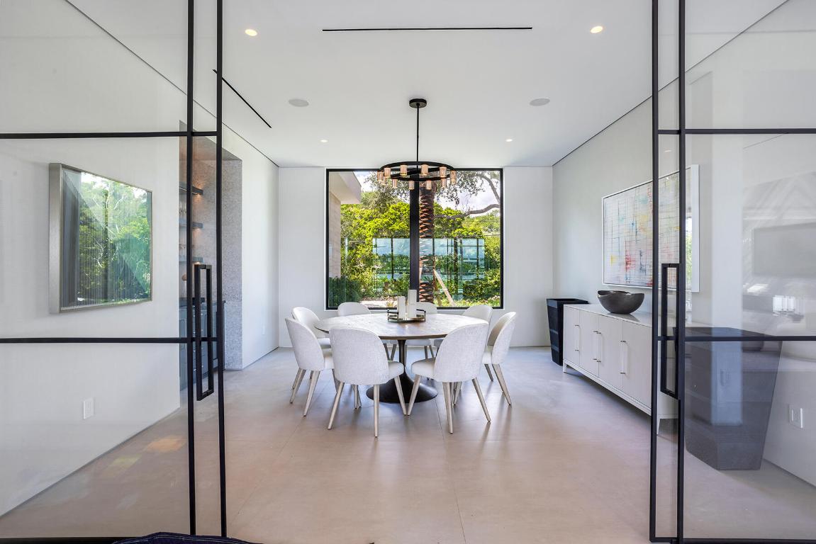 OCEAN PARK H W ROBBINS ADD IN - Residential