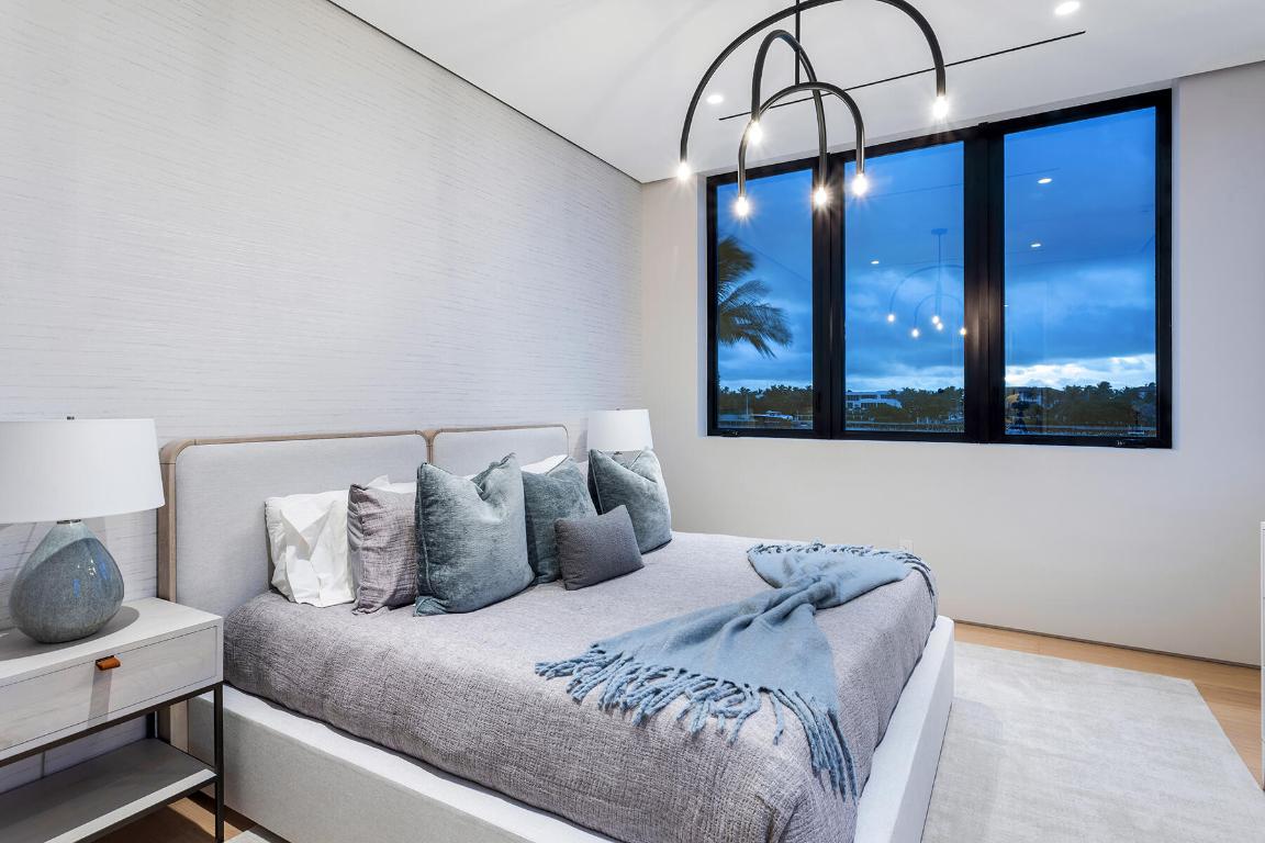 OCEAN PARK H W ROBBINS ADD IN - Residential