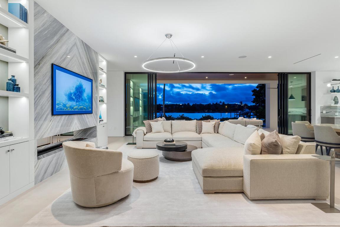 OCEAN PARK H W ROBBINS ADD IN - Residential