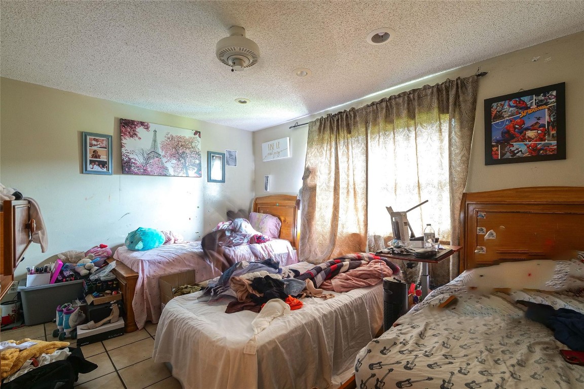 This unit is an opportunity.  It is listed far below the sales price of identical units in the community. It needs TLC and  upgrades. The new owner can make the improvements they want, have exactly what they want and get it below average prices.; a    675 OR MORE CREDIT SCORE .. 55K combined income.  This unit for homesteading or "flipping".  Not available to rent. FULL PRICE OFFERS ONLY  OWNER FINANCING IS AVAILABLE WITH 20% OR MORE DOWN WITH 10% INTEREST ONLY UNTIL THE BUYER CAN OBTAIN OTHER FUNDING (3 years).  THEY BUYER CAN PUT THE EXTRA MONEY TO THE PRINCIPAL, NOT THE MORTGAGE FEES saving thousands that can go toward the 20% down