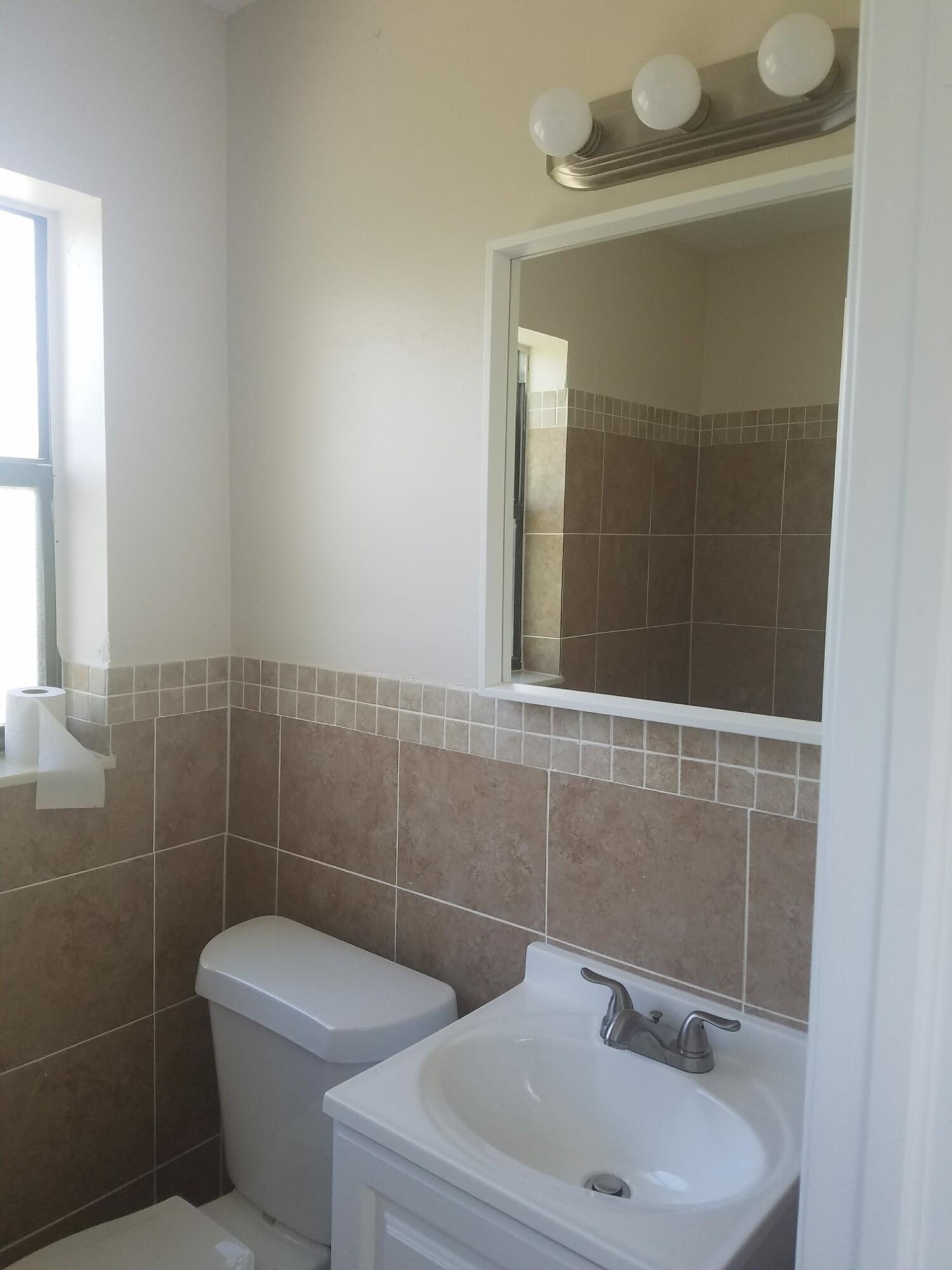 LAKE RIDGE - Residential Lease
