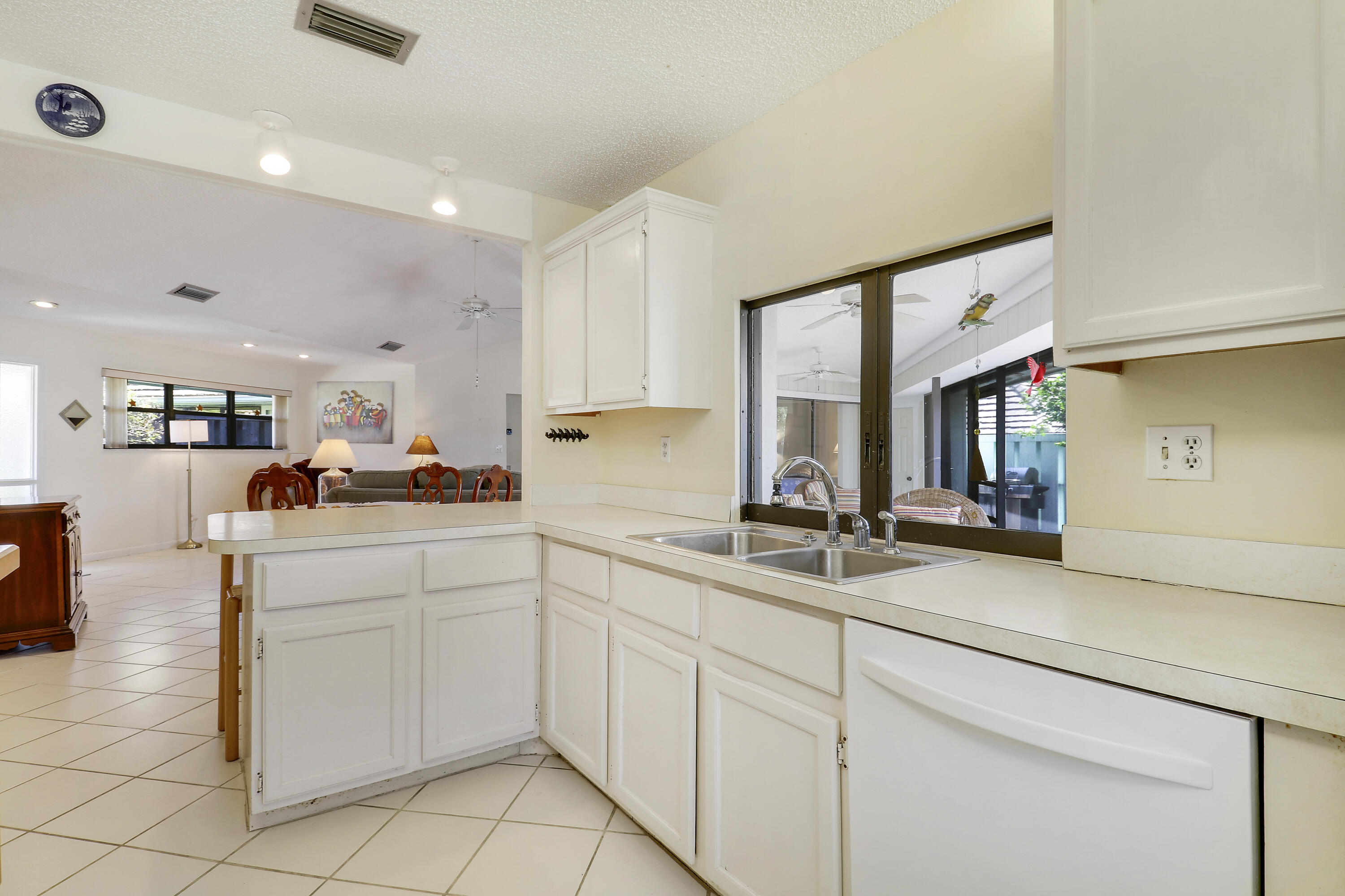 BELLA VISTA - Residential