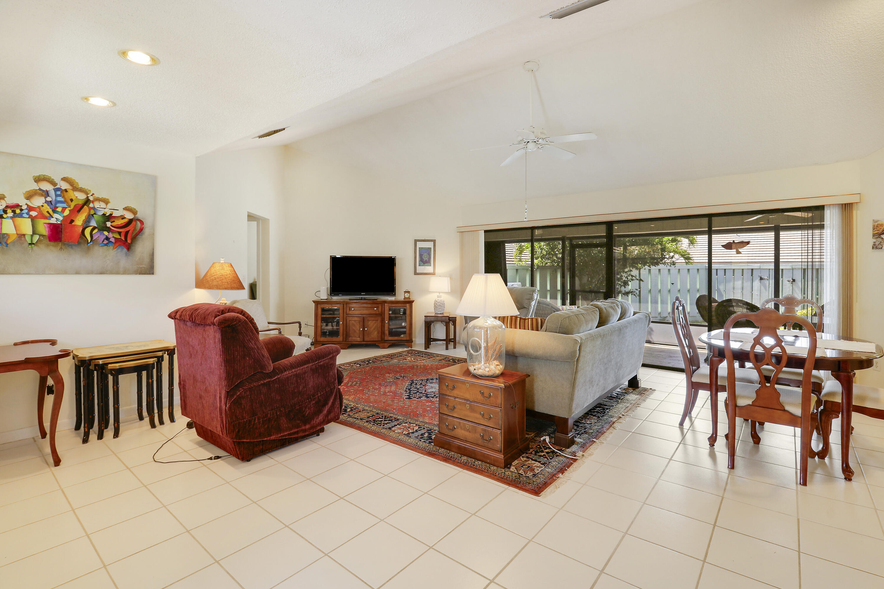 BELLA VISTA - Residential