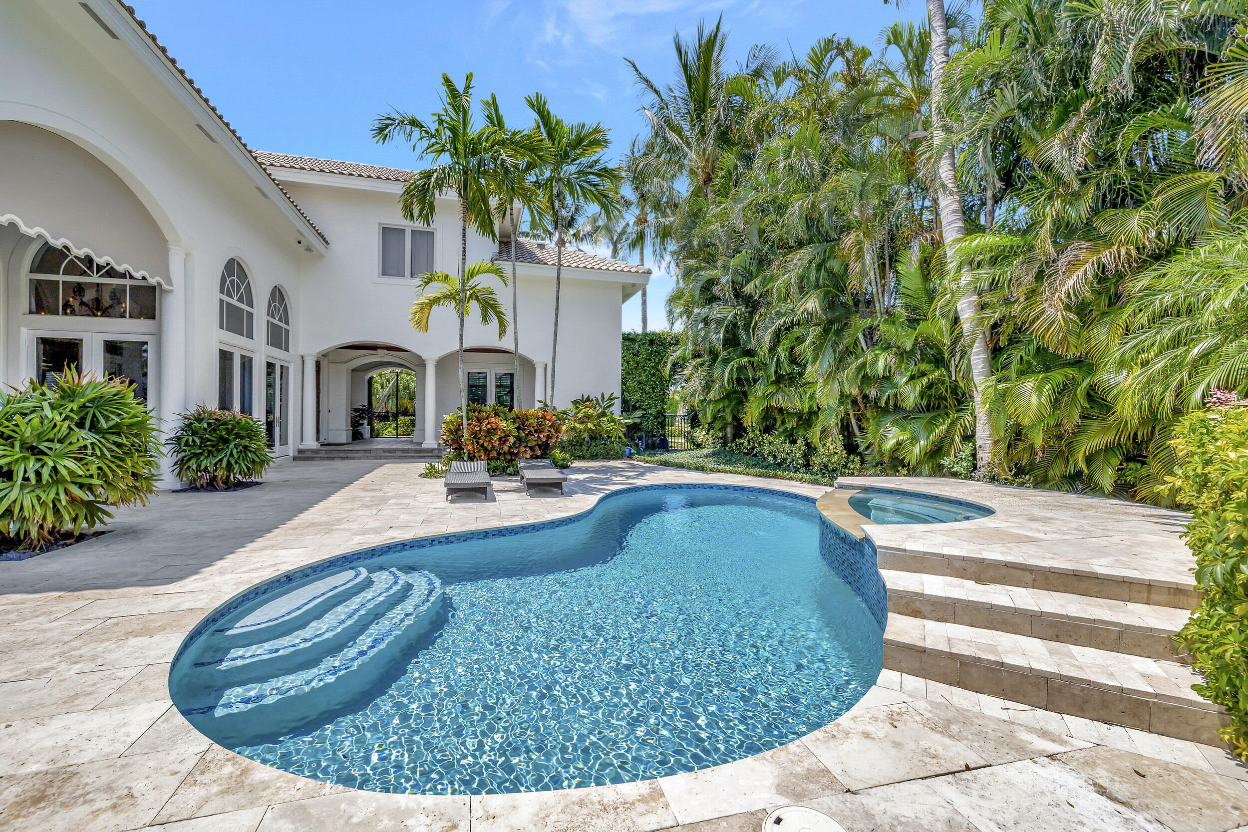 BOCA BAY COLONY - Residential