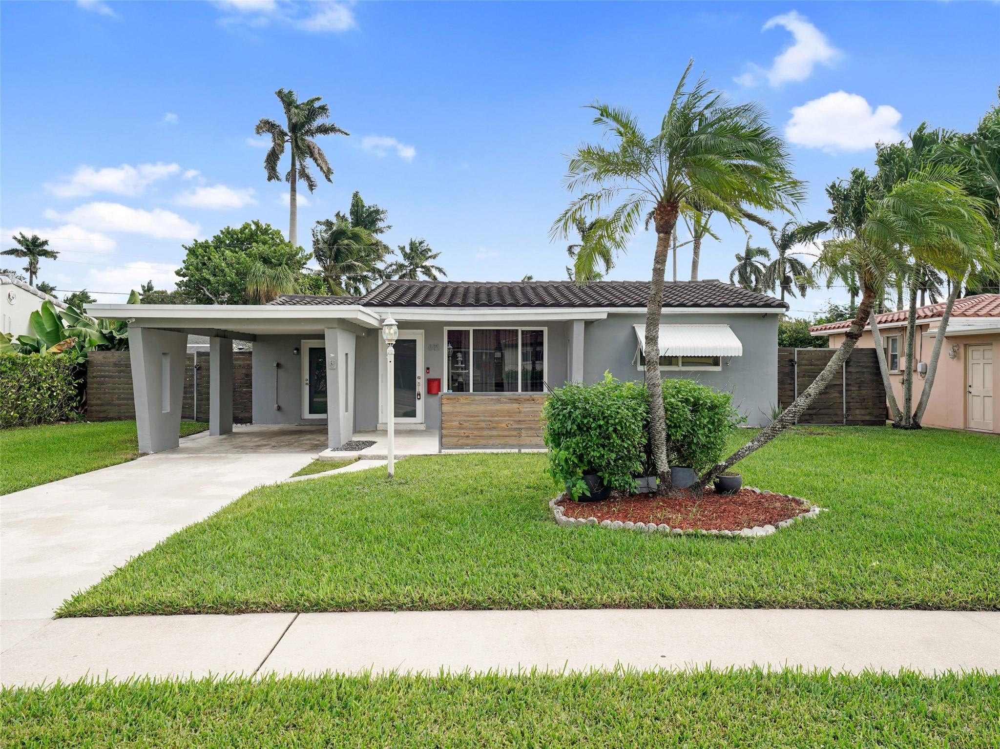 Orangebrook Golf Ests - Residential