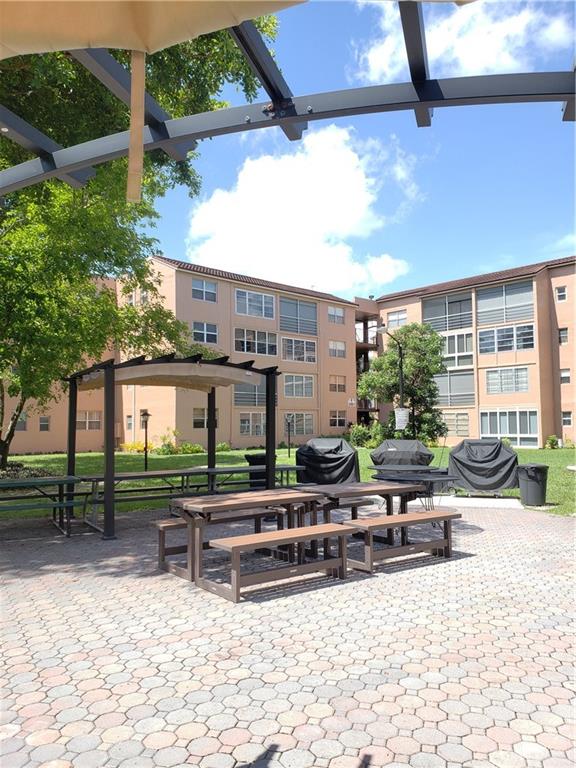 SOMERSET H - Residential