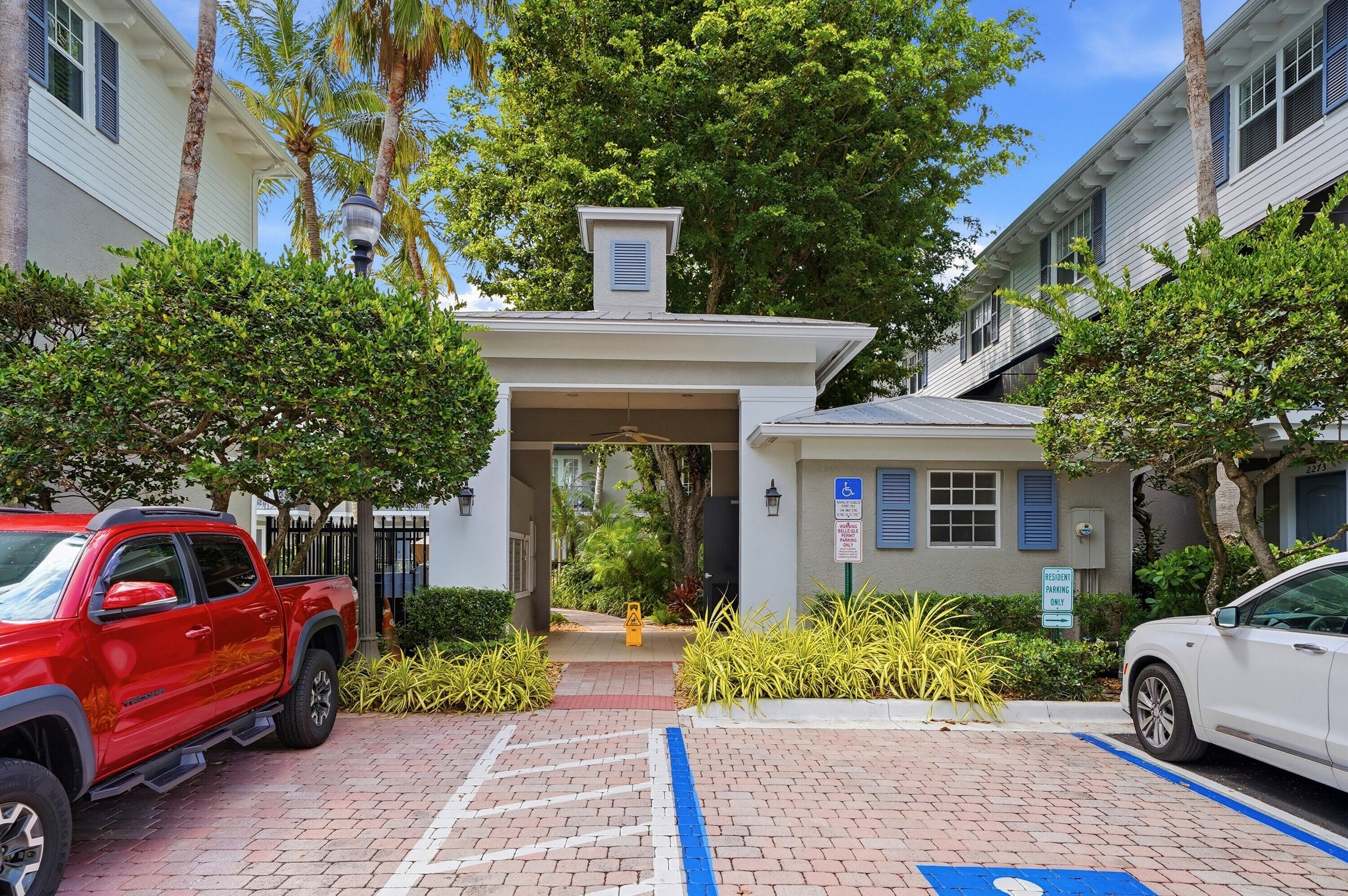 WILTON MANORS - Residential