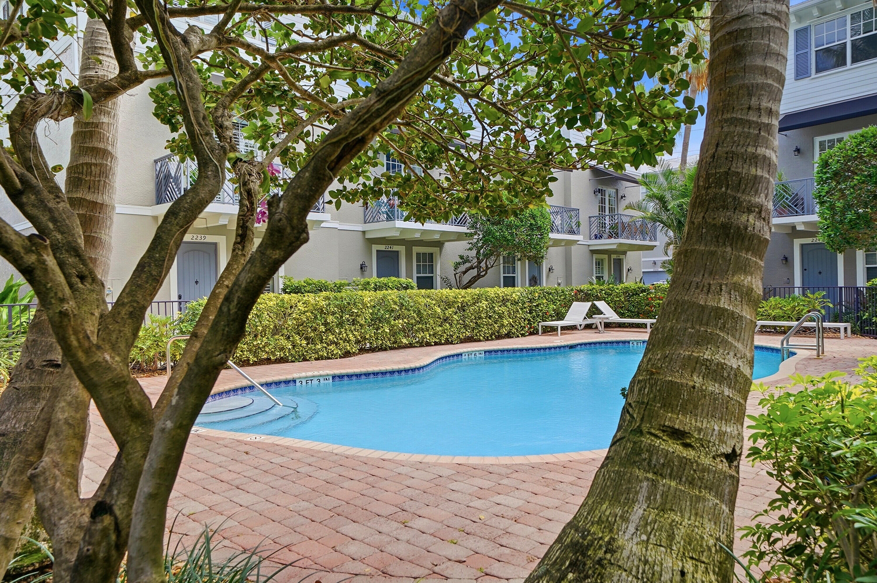 WILTON MANORS - Residential