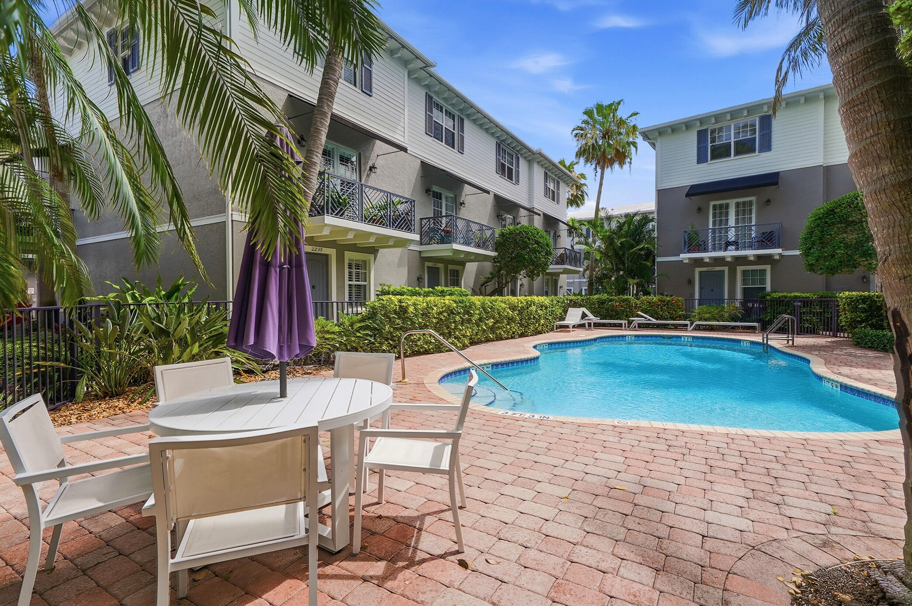 WILTON MANORS - Residential
