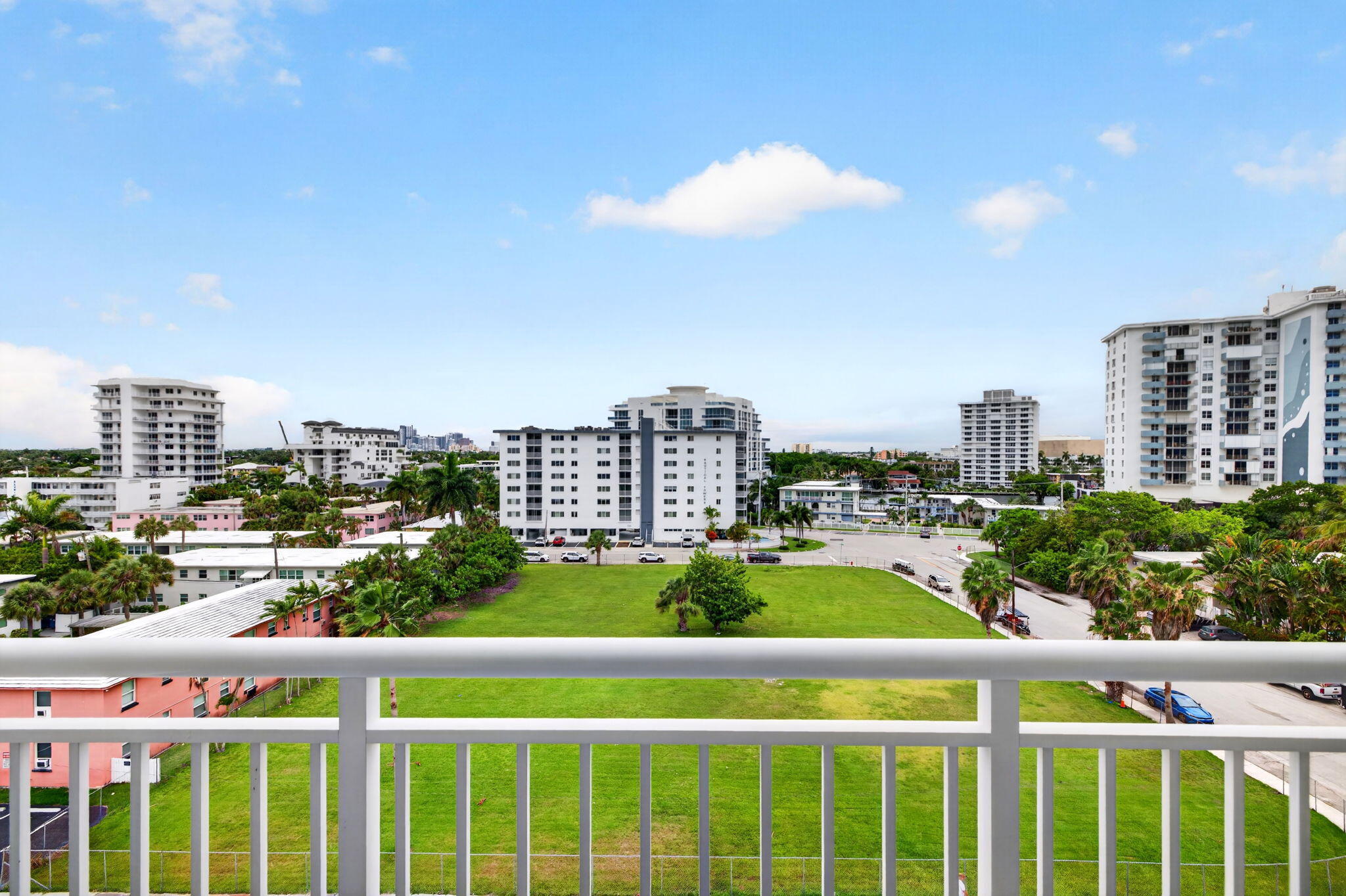 LEISURE SANDS CONDO - Residential