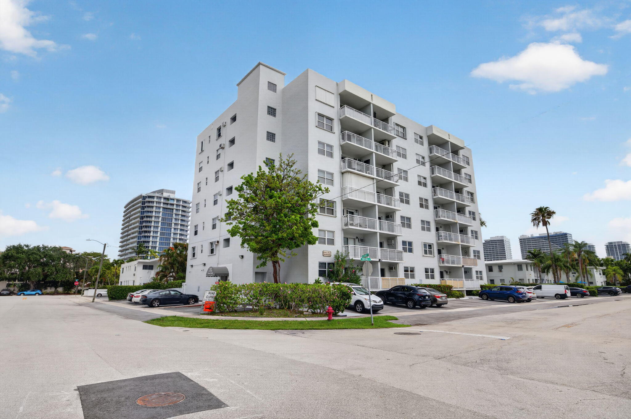 LEISURE SANDS CONDO - Residential
