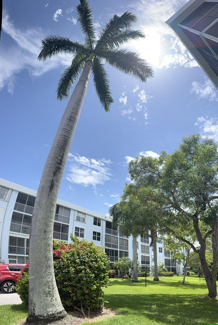 SEAGATE OF GULFSTREAM CONDO - Residential