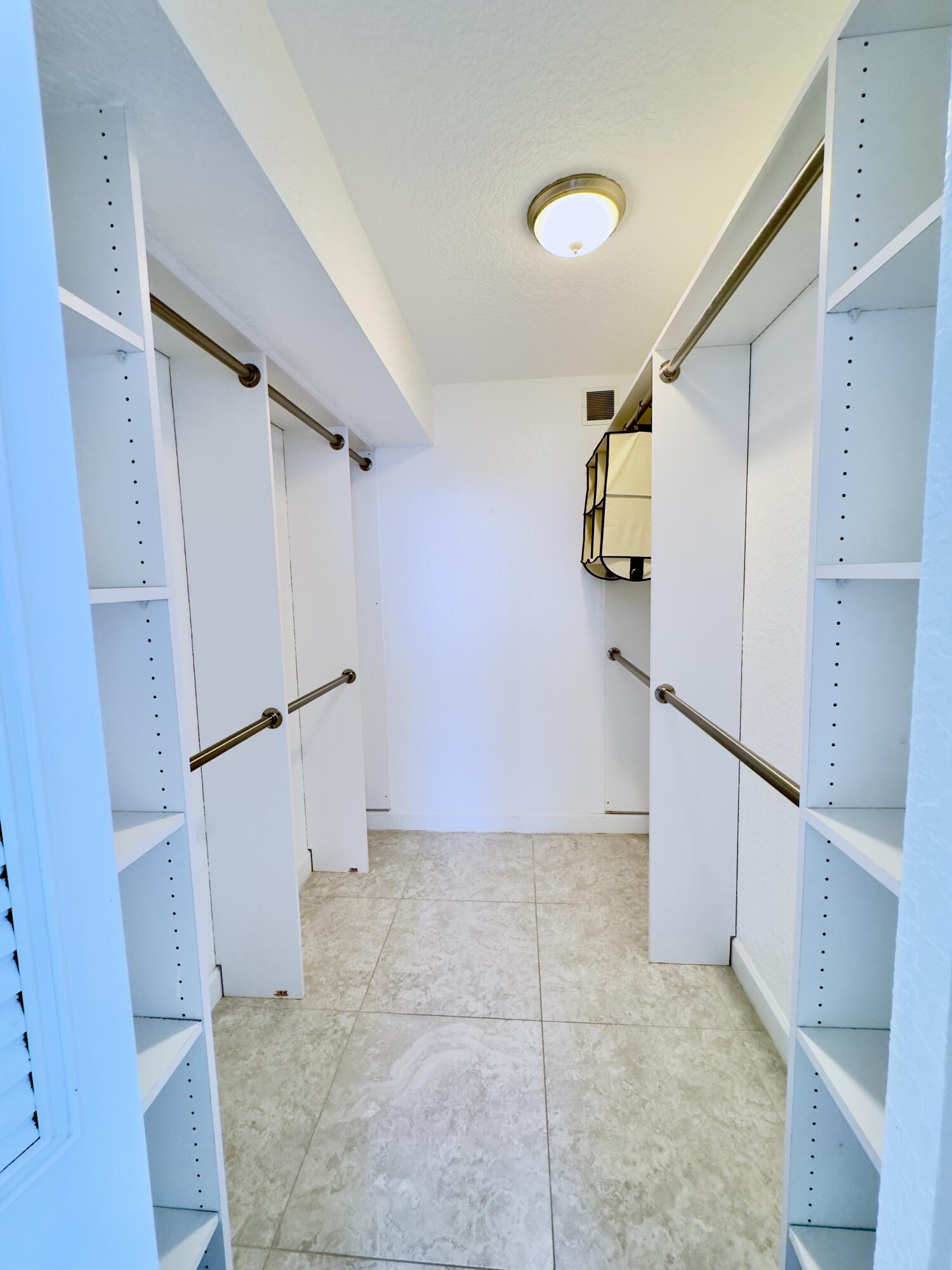 SEAGATE OF GULFSTREAM CONDO - Residential