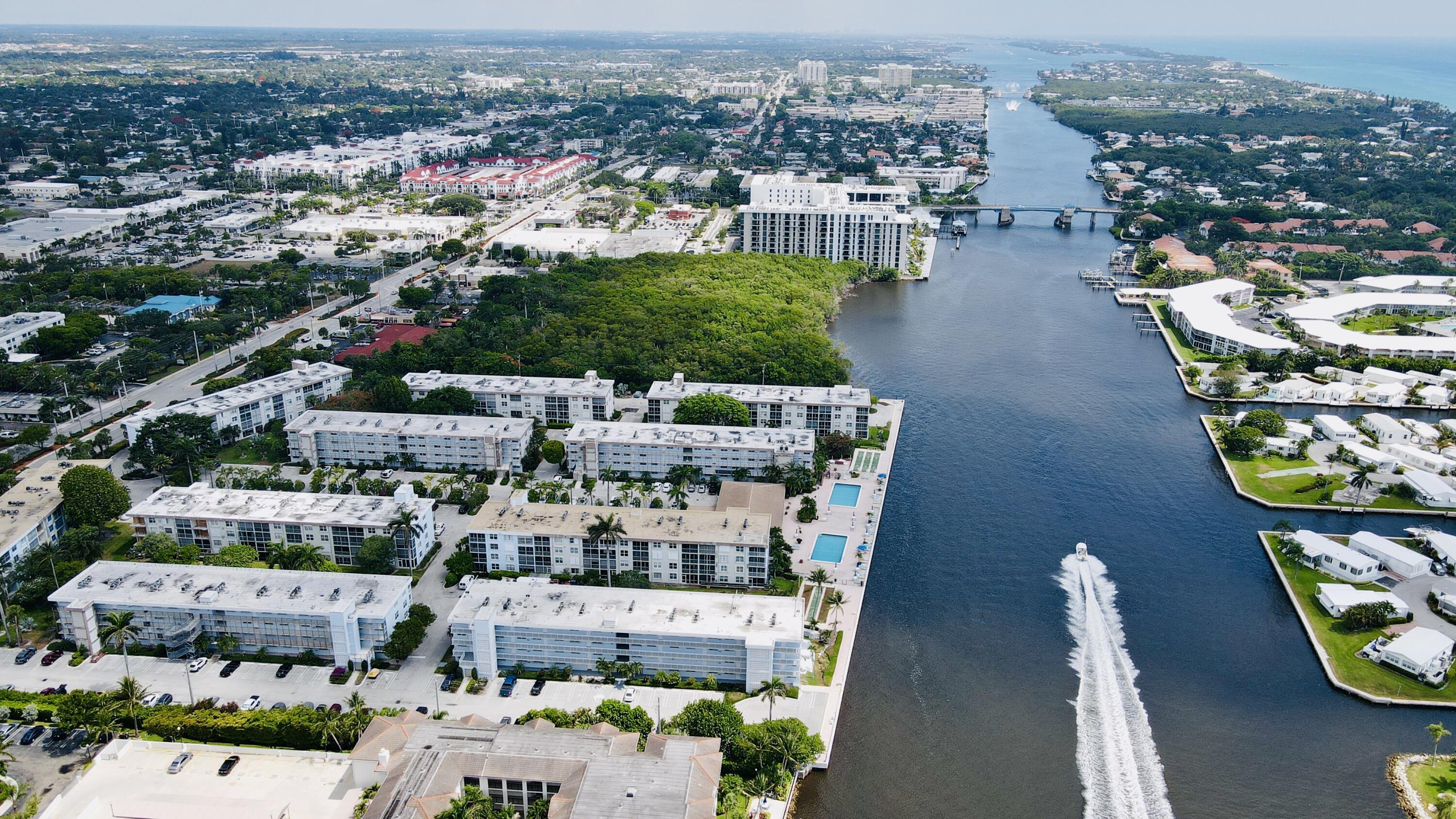 SEAGATE OF GULFSTREAM CONDO - Residential