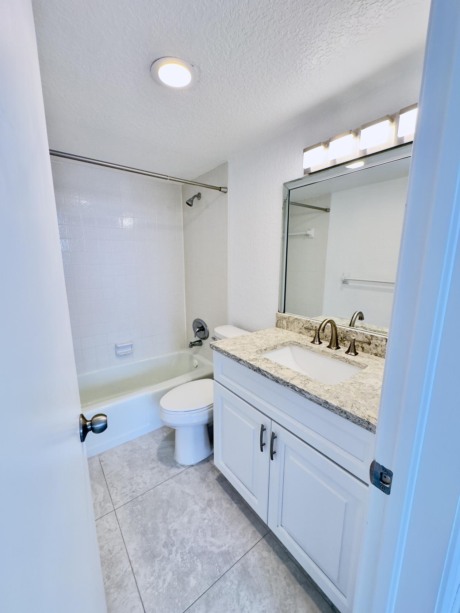 SEAGATE OF GULFSTREAM CONDO - Residential