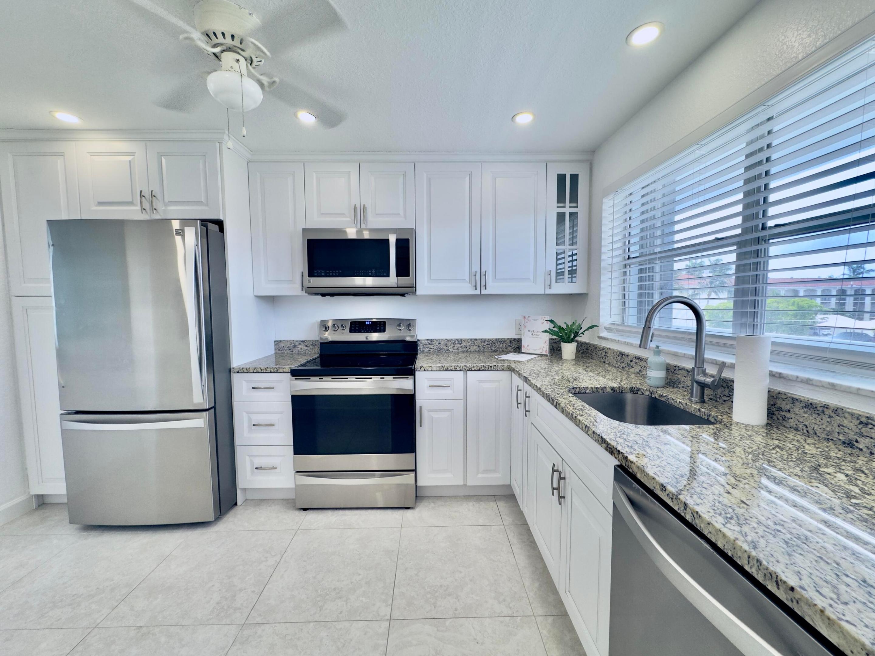 SEAGATE OF GULFSTREAM CONDO - Residential
