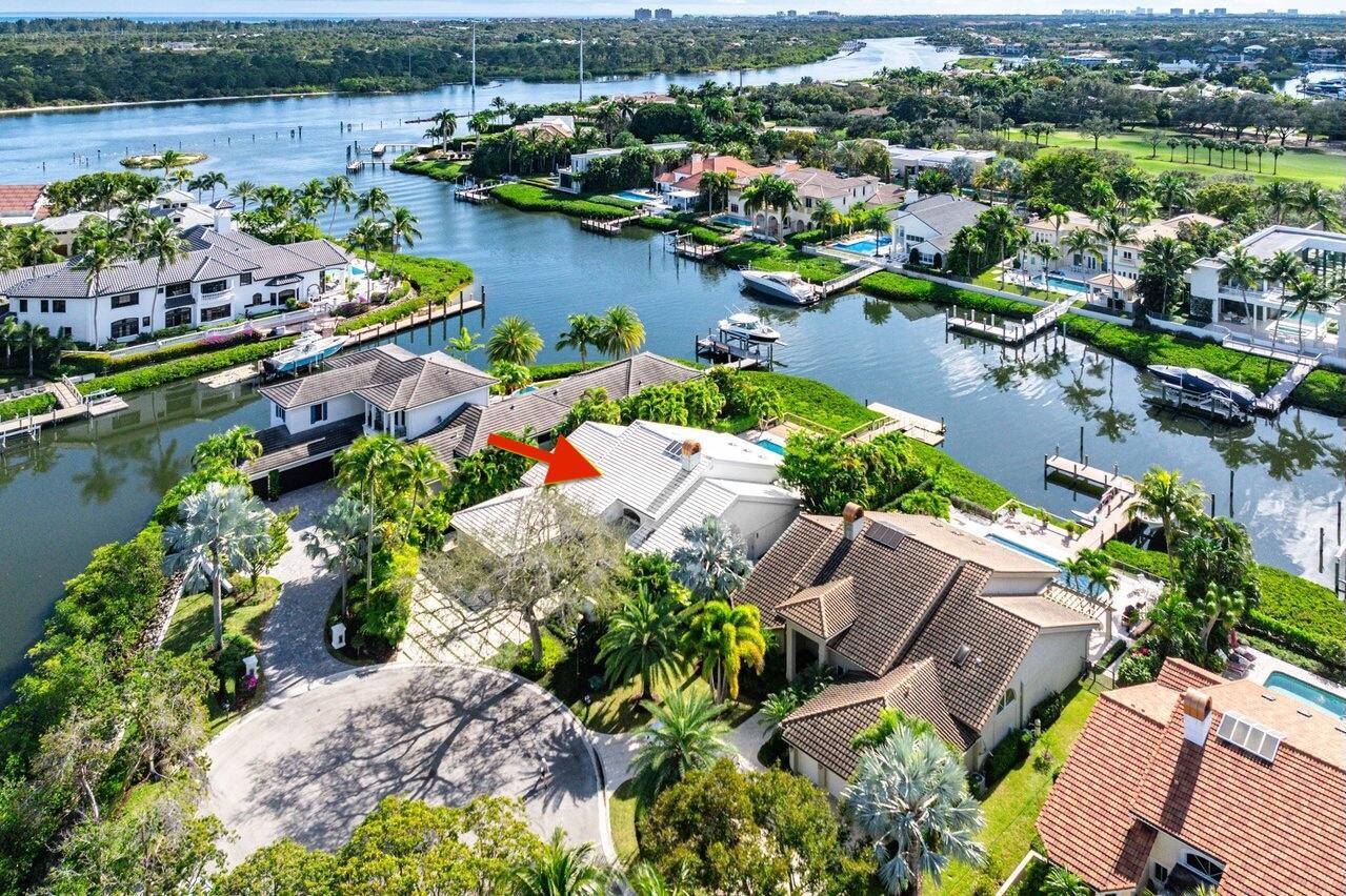 ADMIRALS COVE - Residential