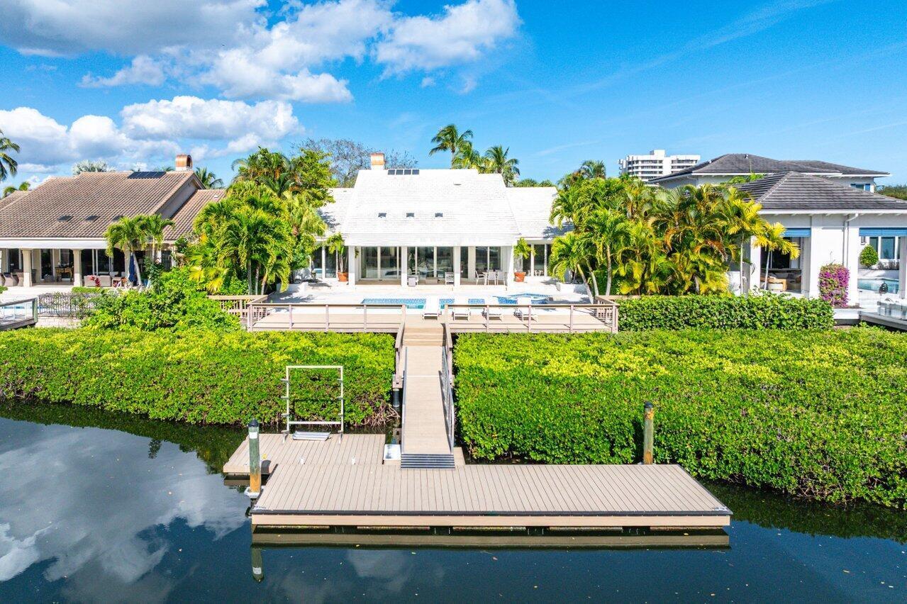 ADMIRALS COVE - Residential