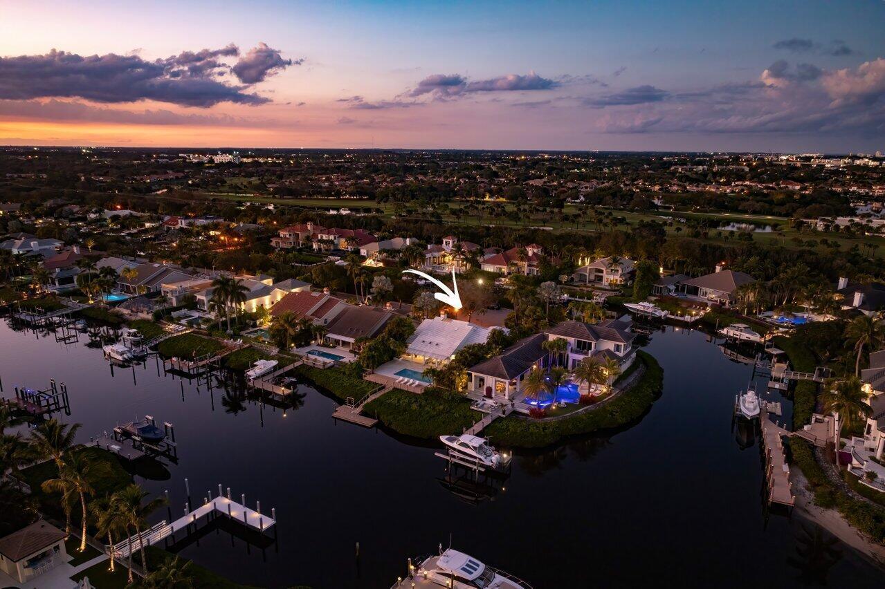 ADMIRALS COVE - Residential