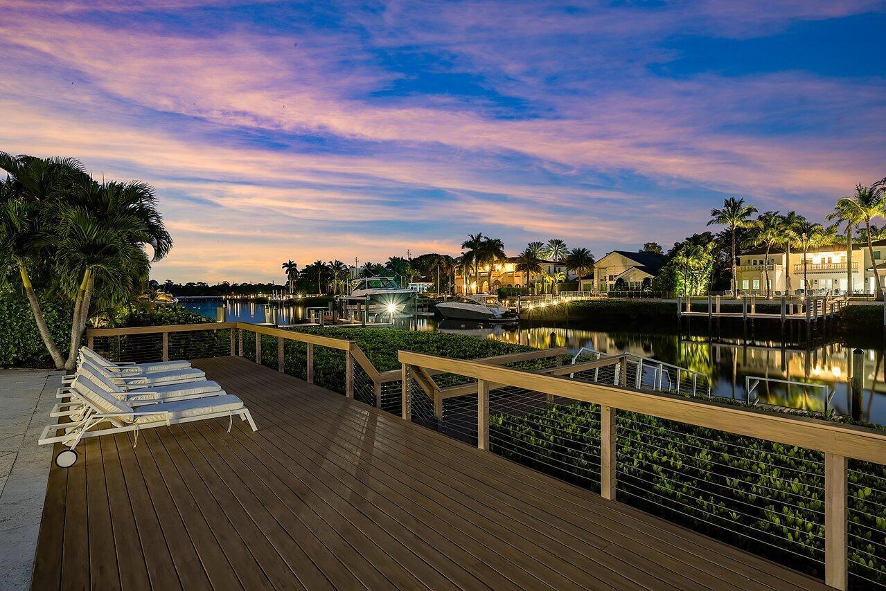 ADMIRALS COVE - Residential