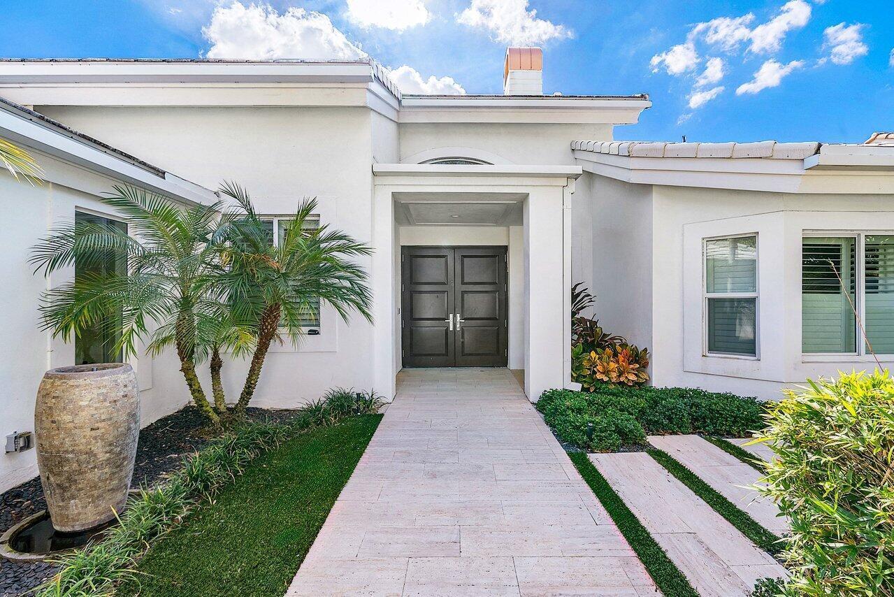 ADMIRALS COVE - Residential