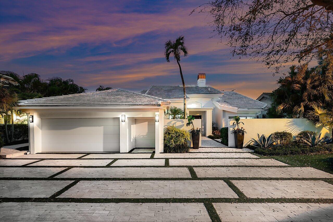 ADMIRALS COVE - Residential