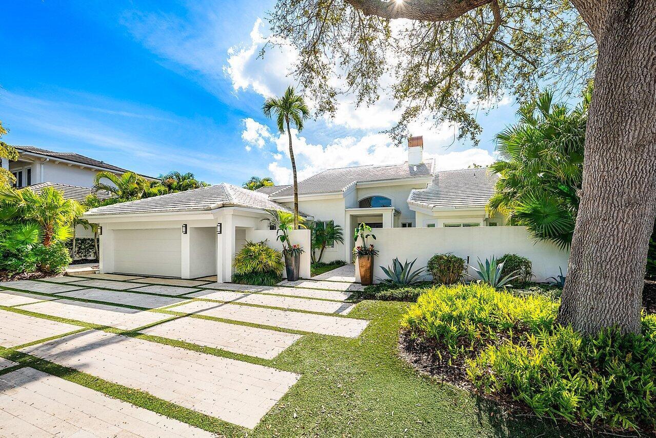 ADMIRALS COVE - Residential