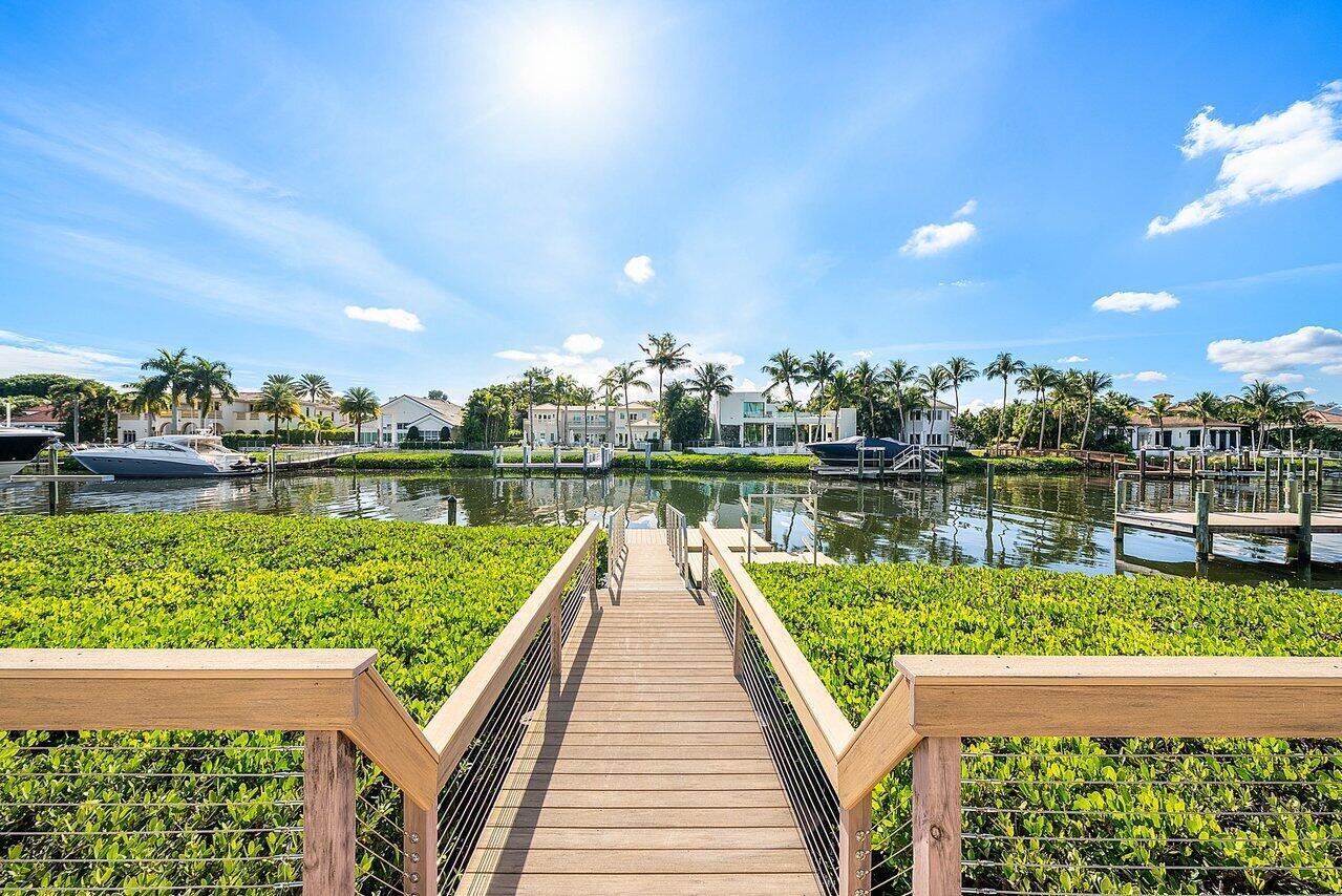 ADMIRALS COVE - Residential